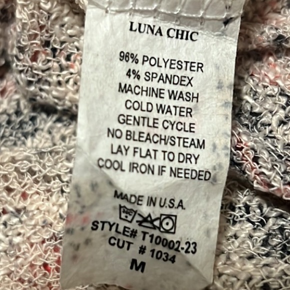 Luna Chic, Long Sleeves, Slit Sides, Uneven Top, Multi Colors, Size Medium - Picture 4 of 4